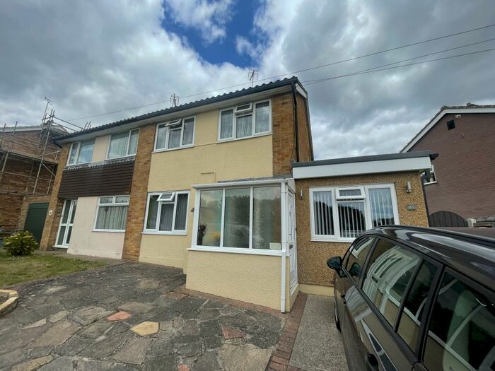 3 Bedroom Semi-Detached House To Rent In Aylesbury Drive, Holland-on-Sea, Clacton-On-Sea, CO15