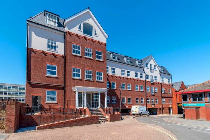 1 Bedroom Flat To Rent In Little Victoria Street, Basingstoke, RG21