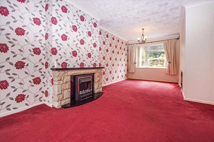 3 Bedroom End Of Terrace House For Sale In Pantile Row, Langley, SL3