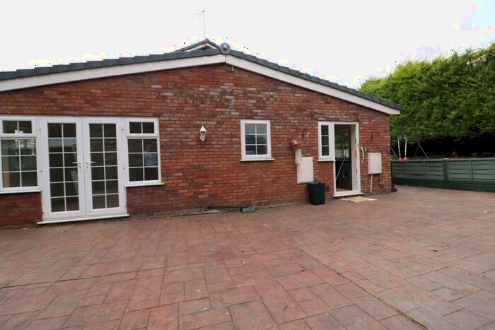 2 Bedroom Flat To Rent In Chaloner Grove, Liverpool, L19