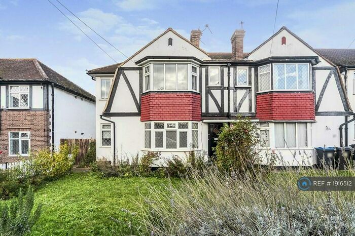 2 Bedroom Maisonette To Rent In Tudor Drive, Morden, SM4