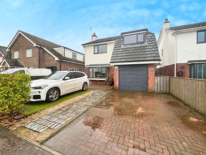 4 Bedroom Detached House For Sale In Craythorns Crescent, Dishforth, Thirsk, North Yorkshire, YO7