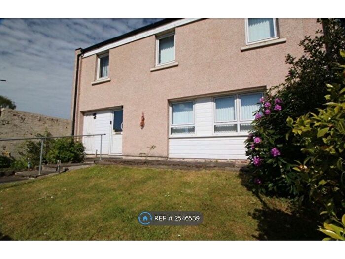 3 Bedroom Terraced House To Rent In Craigieburn Rd, Cumbernauld, G67