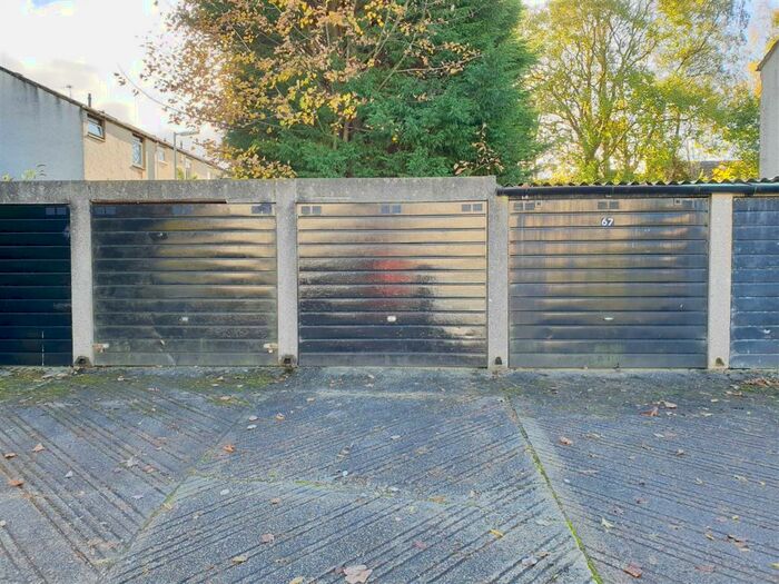 Garage / Parking To Rent In Iddesleigh Avenue, Milngavie, Glasgow, G62