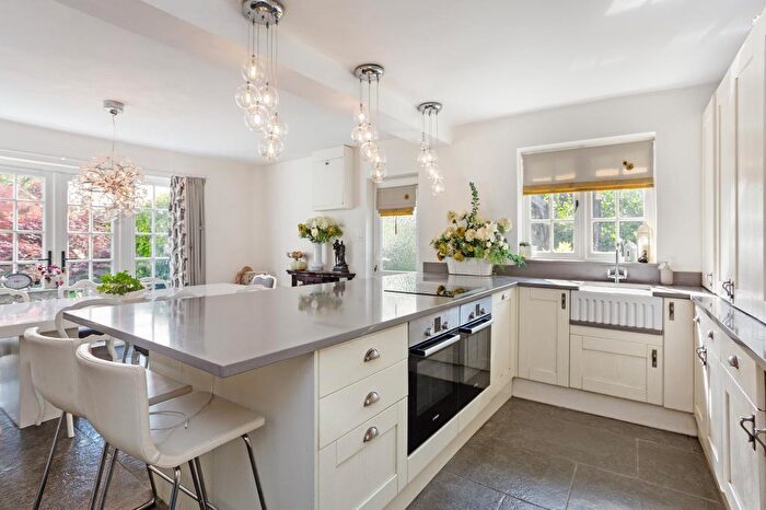 4 Bedroom Detached House For Sale In Holtwood, Wimborne, Dorset, BH21