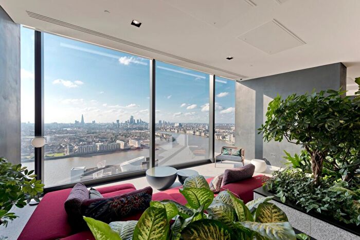 Studio For Sale In Landmark Pinnacle, Westferry Road, E14