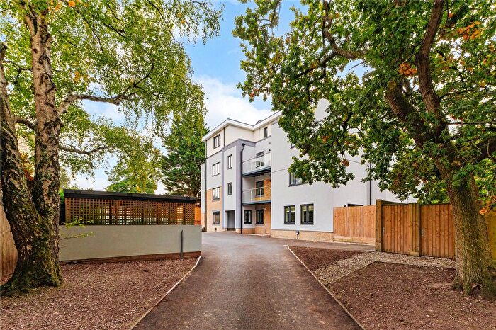 2 Bedroom Flat For Sale In Delhi Close, Poole, Dorset, BH14