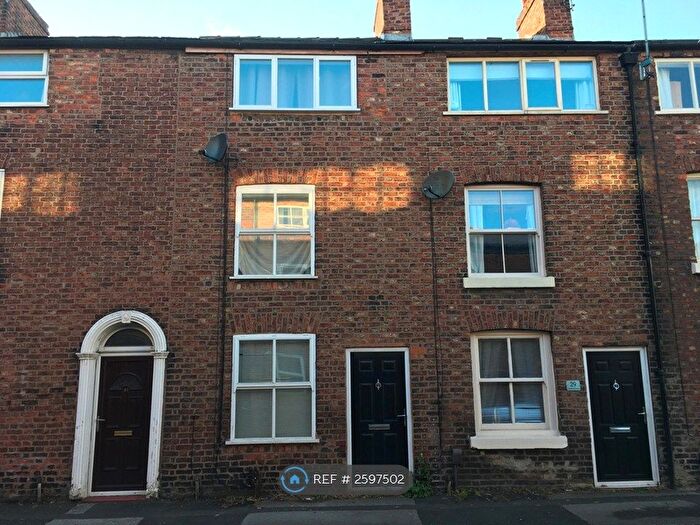 3 Bedroom Terraced House To Rent In Catherine Street, Macclesfield, SK11