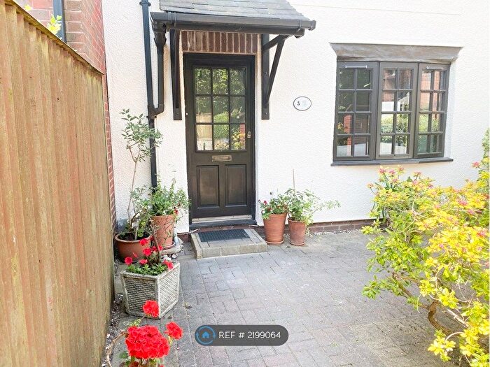 3 Bedroom Terraced House To Rent In Vallis Close, Poole, BH15