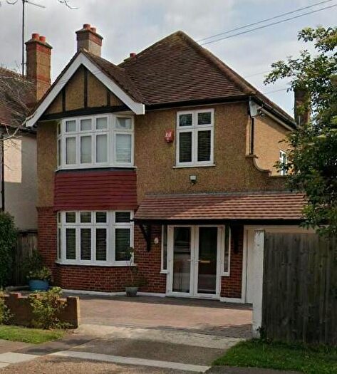 3 Bedroom Detached House To Rent In Cuddington Avenue, Worcester Park, London, KT4