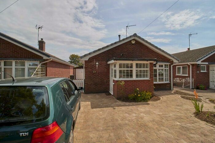 2 Bedroom Bungalow To Rent In Roston Drive, Hinckley, LE10
