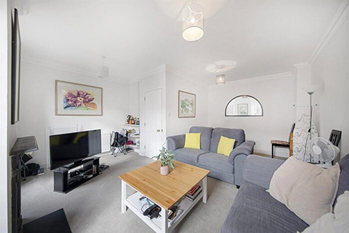 4 Bedroom Town House To Rent In Orville Road, SW11