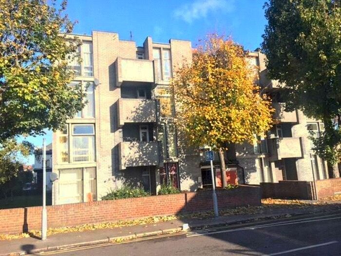 2 Bedroom Apartment To Rent In Bedwell Court, Broomfield Road, Chadwell Heath, Romford, RM6