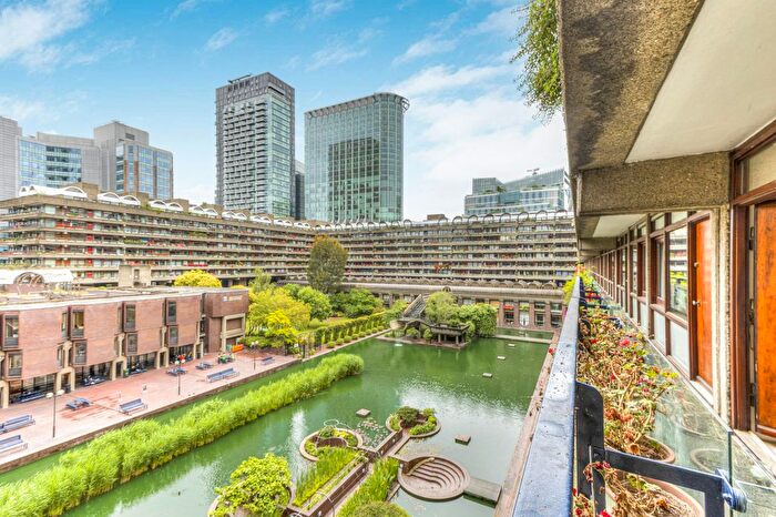 2 Bedroom Flat For Sale In Andrewes House, London, EC2Y