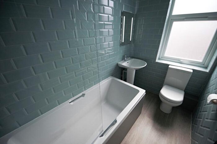 3 Bedroom Terraced House To Rent In Meadow View, Hyde Park, Leeds, LS6