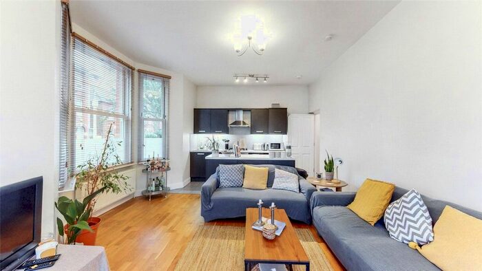 2 Bedroom Flat To Rent In Lammas Park Road, London, W5