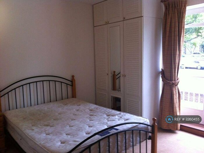 1 Bedroom Flat To Rent In Warner House, London, NW8