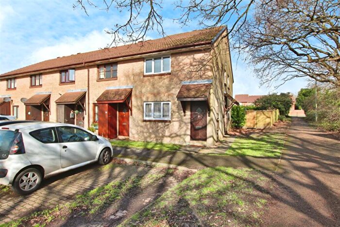 1 Bedroom Maisonette To Rent In Pimpernel Close, Locks Heath, Southampton, SO31