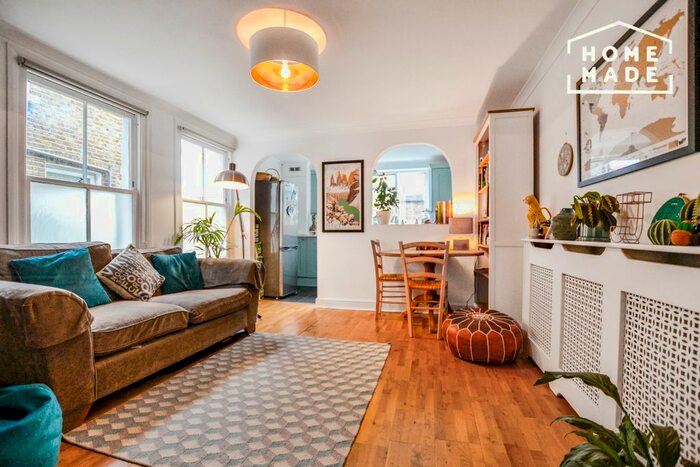 2 Bedroom Flat To Rent In East Dulwich Grove, Dulwich, SE22