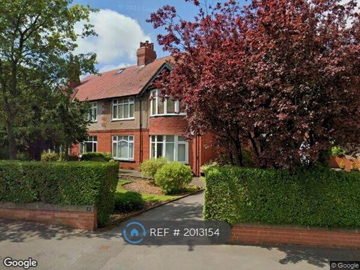 2 Bedroom Flat To Rent In Woodlands Drive, Harrogate, HG2