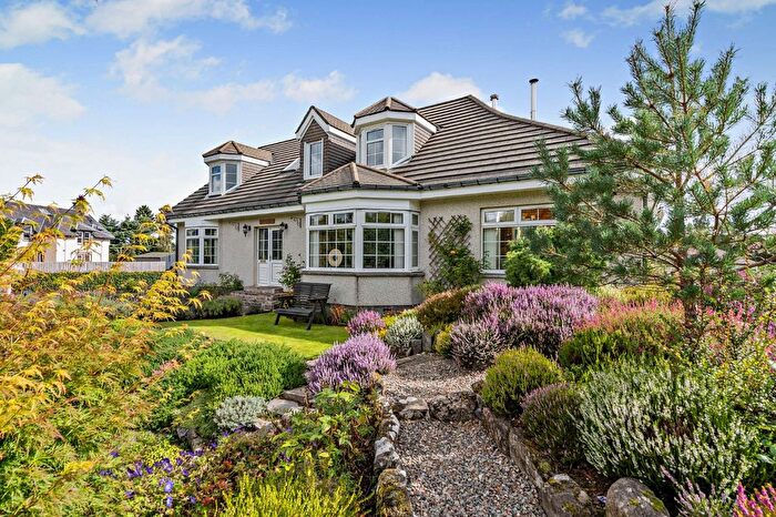 4 Bedroom Detached House For Sale In Newtonmore, Inverness-Shire, PH20