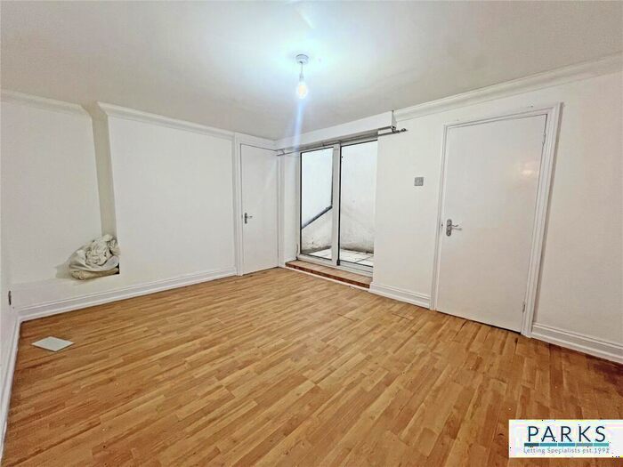 1 Bedroom Apartment To Rent In Waterloo Street, Hove, East Sussex, BN3