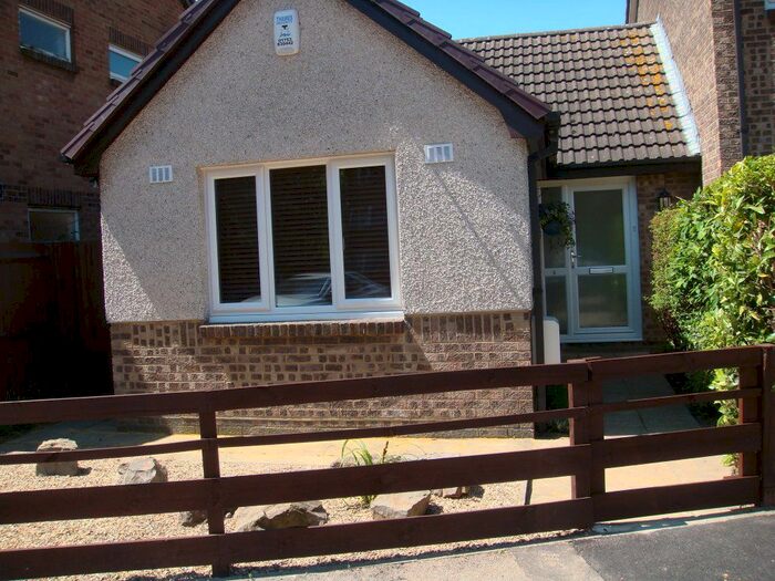 1 Bedroom Maisonette To Rent In Adelaide Close, Cippenham, Slough SL1