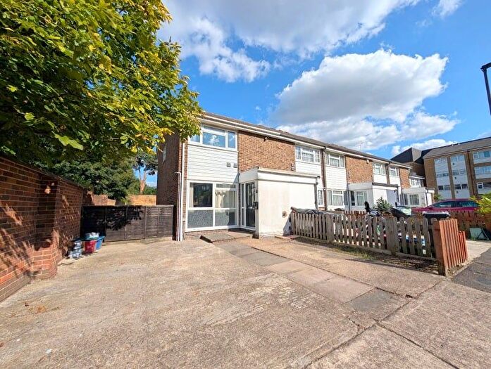 3 Bedroom Terraced House To Rent In Becketts Close, Feltham, TW14