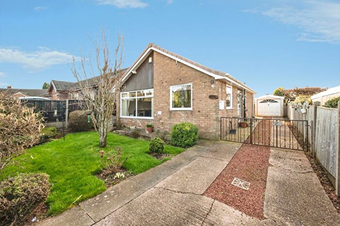 2 Bedroom Bungalow For Sale In Southfields Close, Kirkby-In-Ashfield, Nottingham, Nottinghamshire, NG17