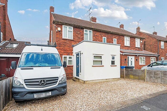 3 Bedroom Semi-detached House For Sale In Peel Close, Windsor, SL4