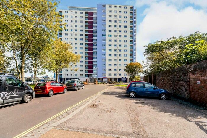 1 Bedroom Flat To Rent In Trinity Green, Gosport, PO12