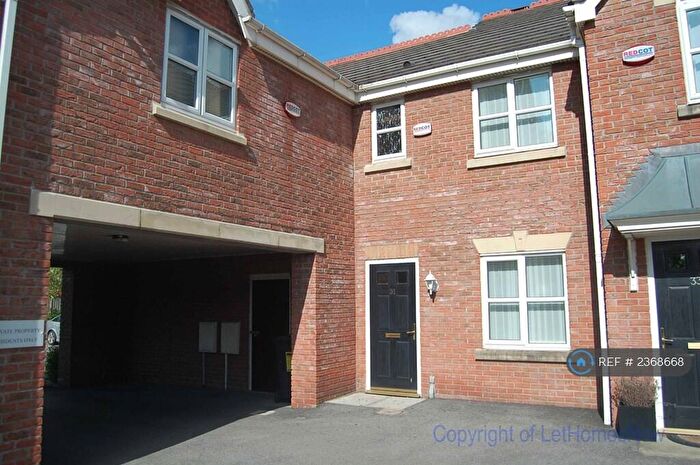 2 Bedroom Semi-Detached House To Rent In Angelbank, Horwich, Bolton, BL6