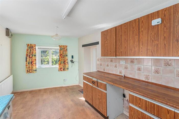 2 Bedroom Cottage For Sale In Spring Lane, Little Bourton, Banbury, OX17