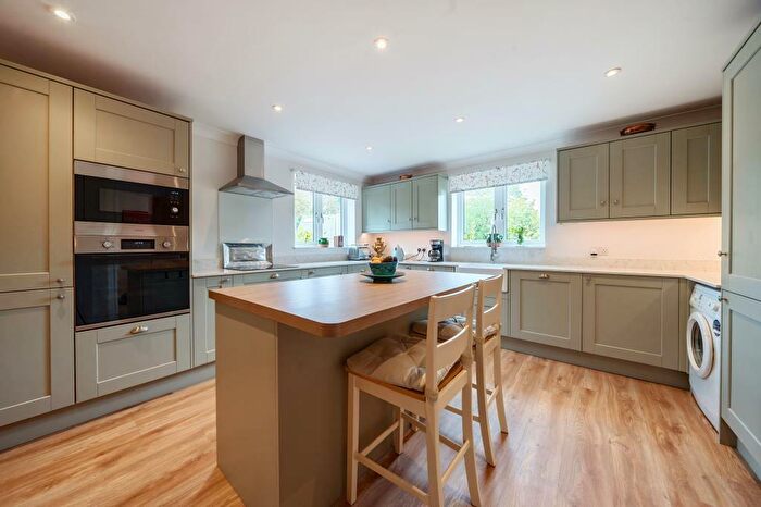 4 Bedroom Semi-Detached House For Sale In Bladon, Oxfordshire, OX20