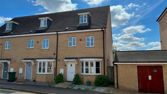 4 Bedroom End Of Terrace House To Rent In Apollo Avenue, Farcet, Peterborough, PE2