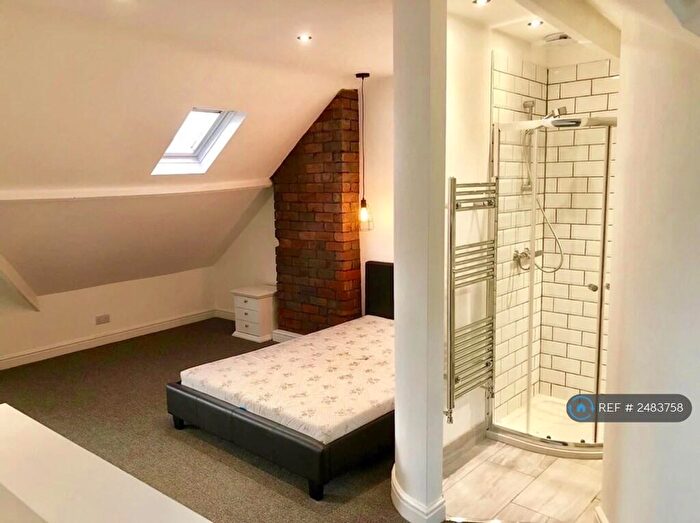 4 Bedroom Terraced House To Rent In Ecclesall Road, Sheffield, S11