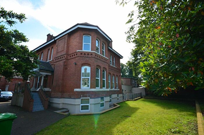 2 Bedroom Flat To Rent In Parsonage Road, Withington, Manchester, M20