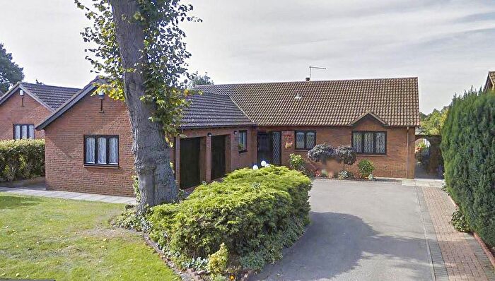 3 Bedroom Detached Bungalow For Sale In Rose Hill Court, Doncaster, DN4