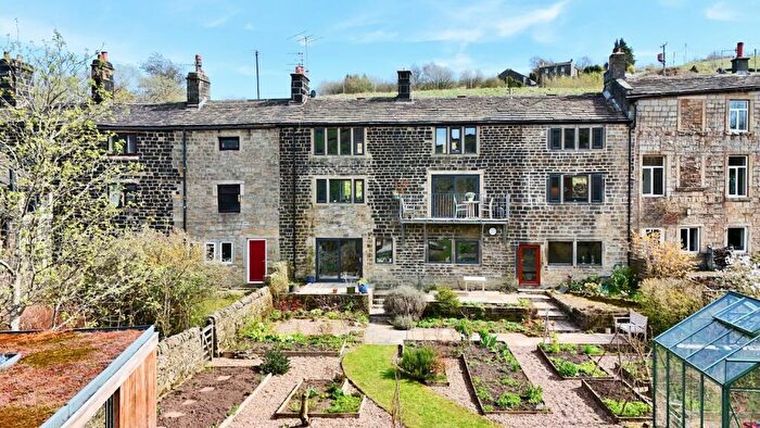 4 Bedroom Cottage For Sale In Turvin Cottages, Hebden Bridge, West Yorkshire, HX7