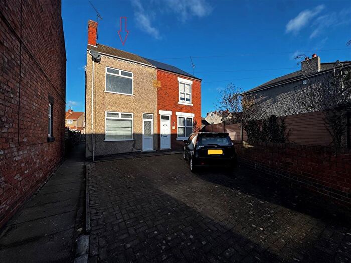 3 Bedroom Semi-Detached House For Sale In Park Street, Alfreton, DE55