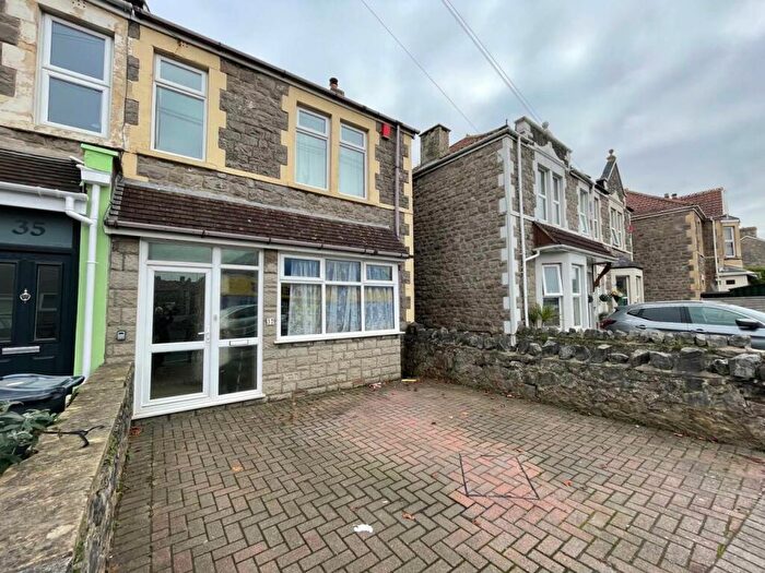 4 Bedroom House To Rent In Devonshire Road, Weston-super-Mare, North Somerset, BS23