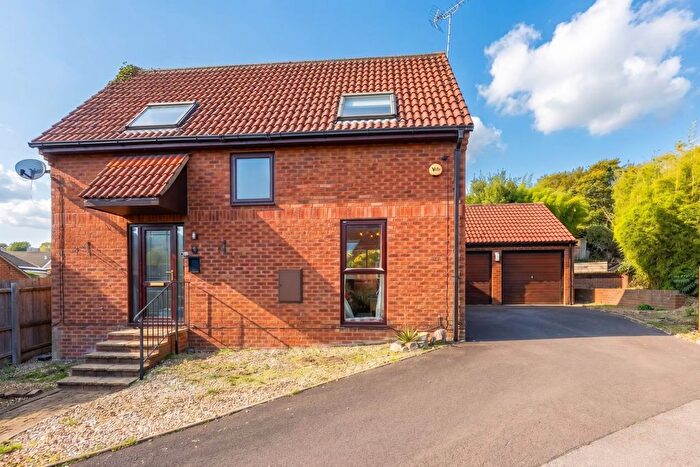 3 Bedroom Detached House For Sale In Downside Close, Blandford Forum, DT11