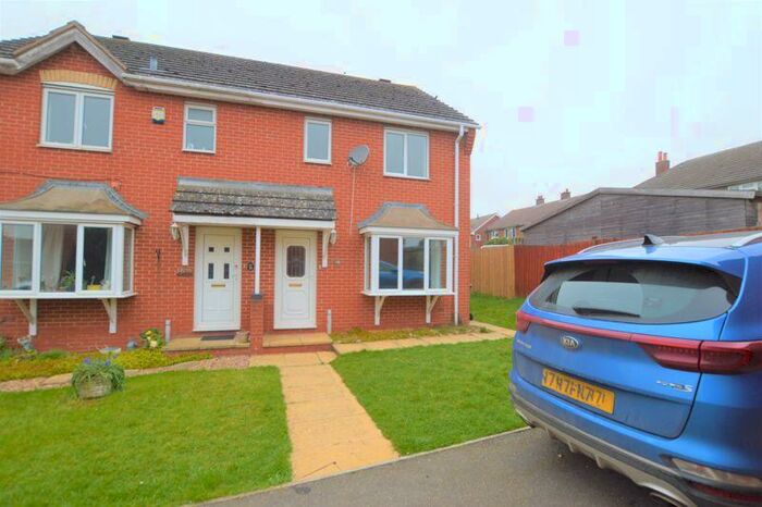 3 Bedroom Semi-Detached House To Rent In Family Home - Available Now, NG33