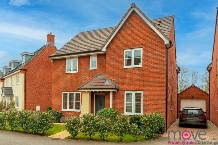 4 Bedroom Detached House For Sale In Greenwood Drive, Stoke Orchard, GL52