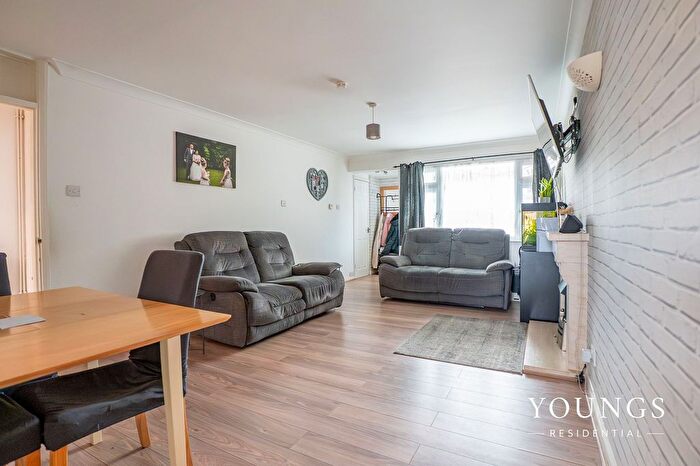 2 Bedroom Terraced Bungalow For Sale In The Goslings, Shoeburyness, SS3