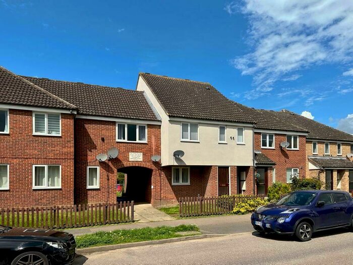 1 Bedroom Ground Maisonette To Rent In Pemberton Avenue, Ingatestone, CM4