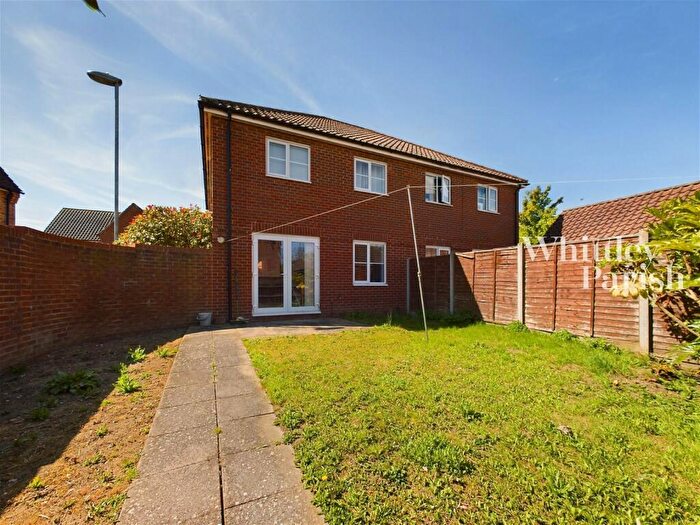 3 Bedroom Semi-Detached House For Sale In Windsor Court, Diss, IP22