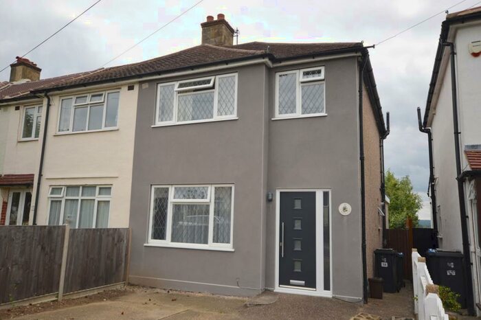 3 Bedroom End Of Terrace House To Rent In Roebuck Road, Chessington, Surrey., KT9