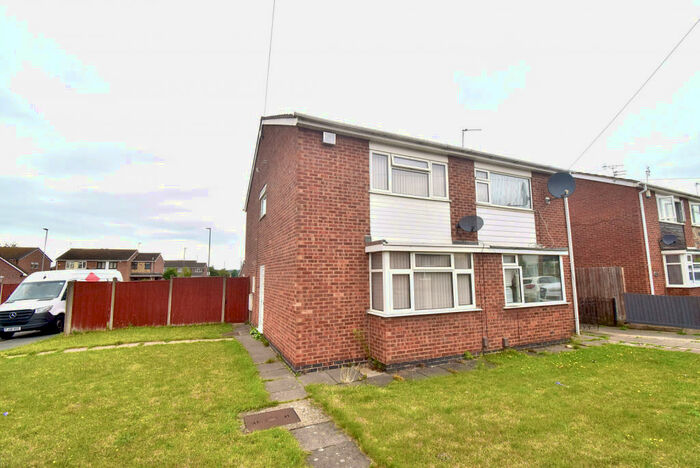 3 Bedroom Semi-Detached House To Rent In Pinewood Avenue, LE4