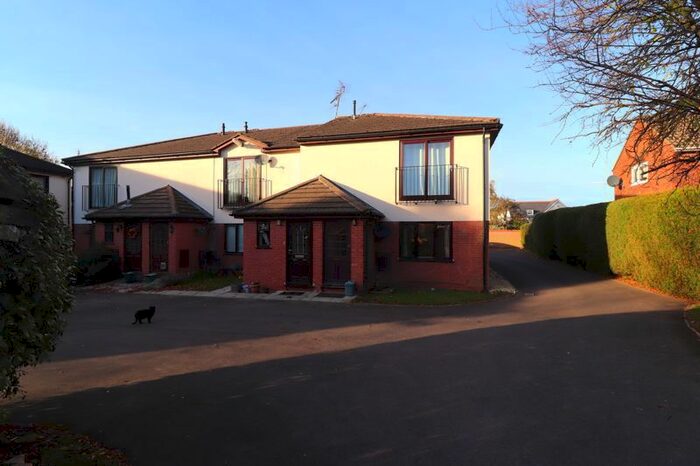 2 Bedroom Maisonette To Rent In Mendip Road, Cheltenham GL52